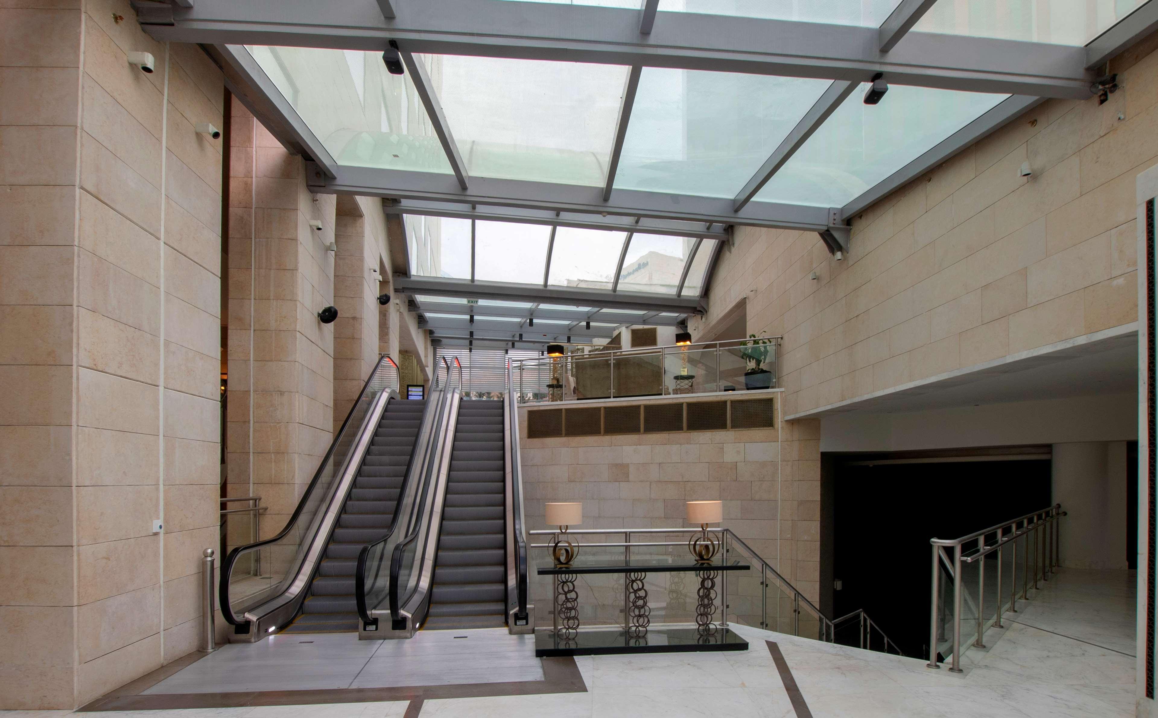 Signia By Hilton Amman Hotel Екстериор снимка