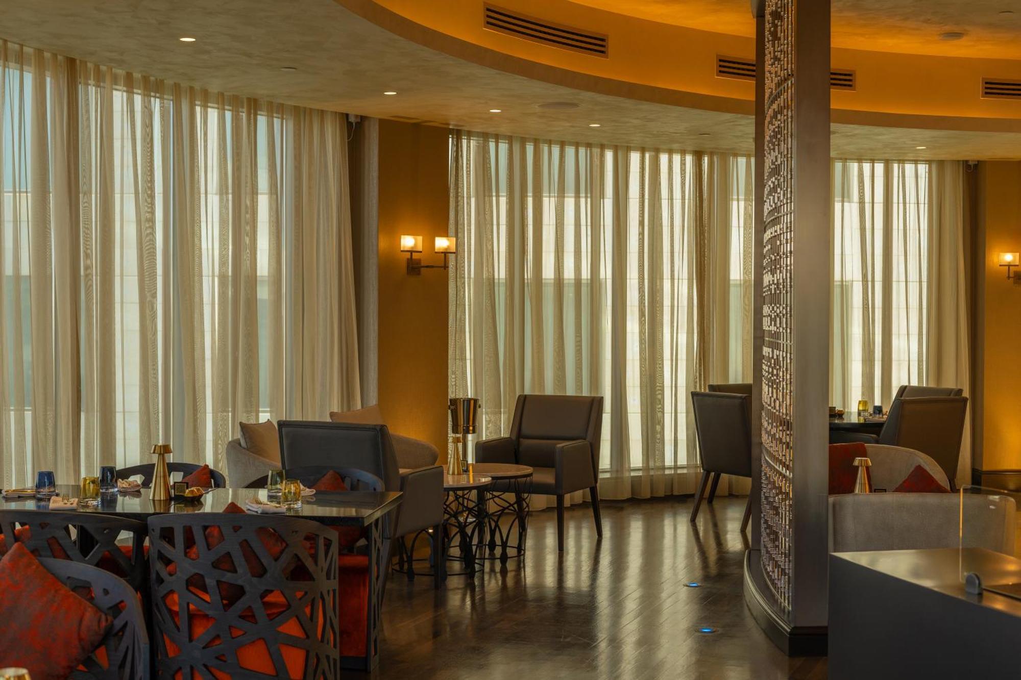 Signia By Hilton Amman Hotel Екстериор снимка