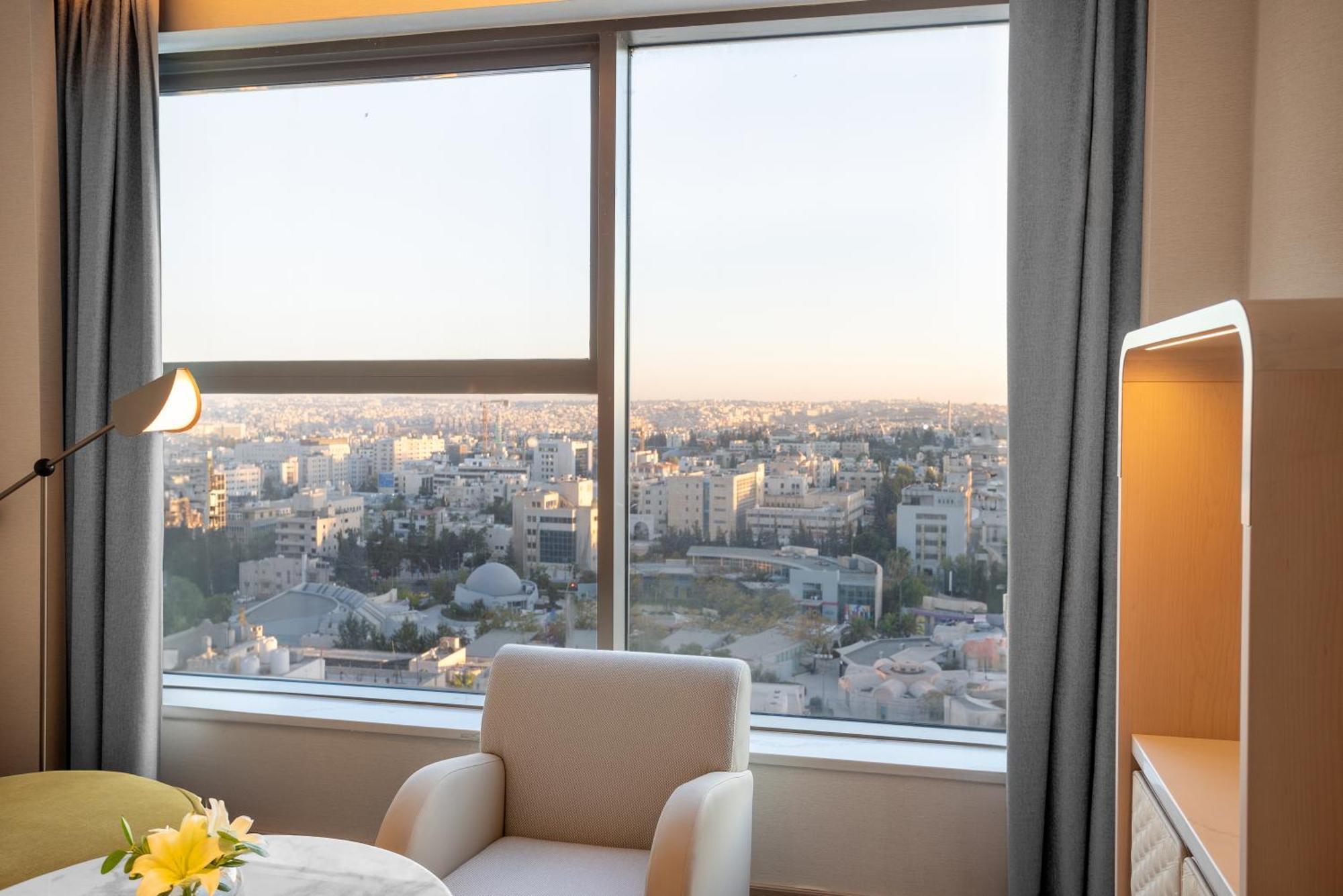 Signia By Hilton Amman Hotel Екстериор снимка
