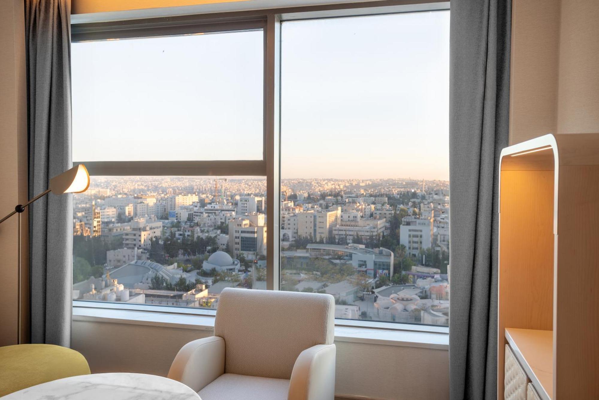 Signia By Hilton Amman Hotel Екстериор снимка